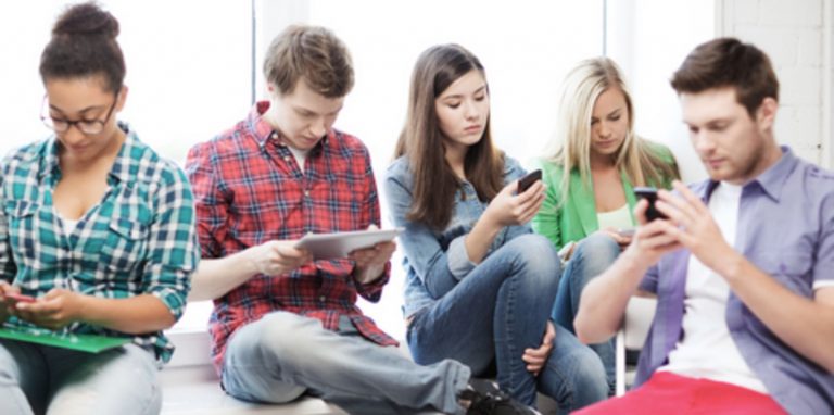 Top 10 Disadvantages of Technological Advancement