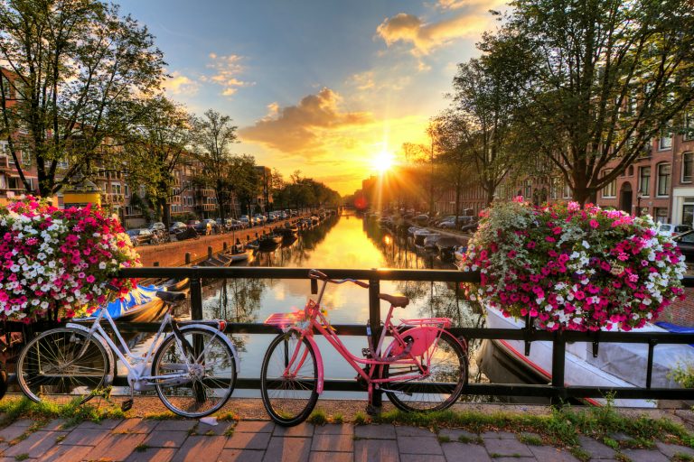 Top 10 Most Beautiful Cities of the World Top 10 Most Beautiful Cities of the World