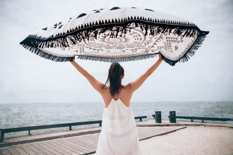 Top 10 Summer Must-Haves for Fashionable Women