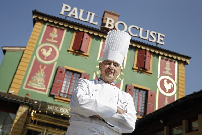 Top 10 Best Chefs in the World